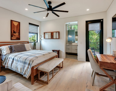18589 Linnet Street - Photo Thumbnail 12