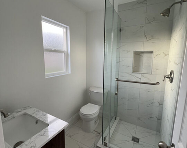 15605 S Berendo Avenue - Photo Thumbnail 14