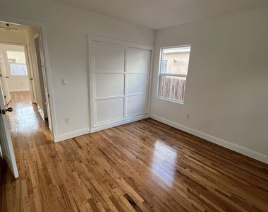 15605 S Berendo Avenue - Photo Thumbnail 23