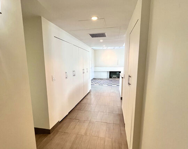 17350 W Sunset Boulevard - Photo Thumbnail 13