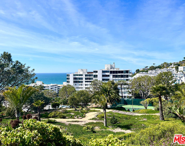 17350 W Sunset Boulevard - Photo Thumbnail 23