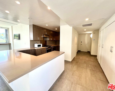 17350 W Sunset Boulevard - Photo Thumbnail 10