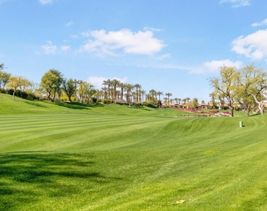 293 Desert Holly Drive - Photo Thumbnail 38