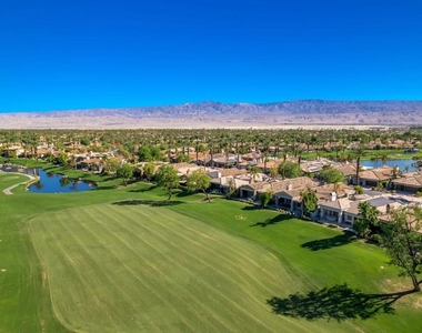 293 Desert Holly Drive - Photo Thumbnail 39