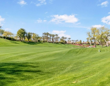 293 Desert Holly Drive - Photo Thumbnail 36