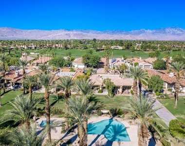 293 Desert Holly Drive - Photo Thumbnail 45