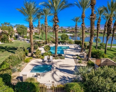 293 Desert Holly Drive - Photo Thumbnail 42