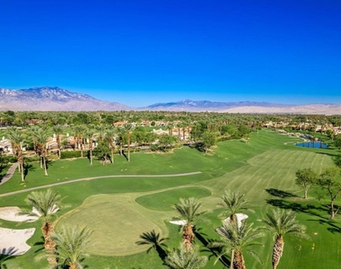 293 Desert Holly Drive - Photo Thumbnail 41