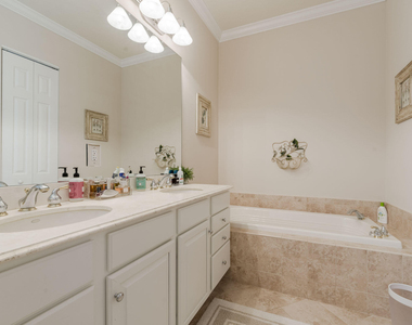 106 Renaissance Drive - Photo Thumbnail 19