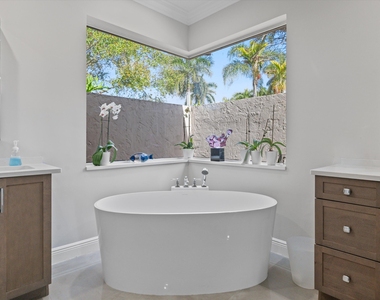 4841 Exeter Estate Lane - Photo Thumbnail 17
