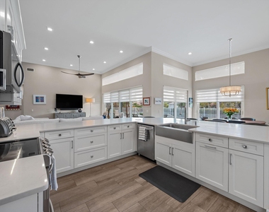 4841 Exeter Estate Lane - Photo Thumbnail 8