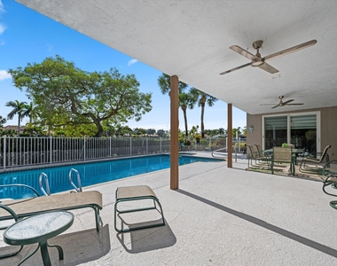 4841 Exeter Estate Lane - Photo Thumbnail 25