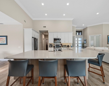 4841 Exeter Estate Lane - Photo Thumbnail 6