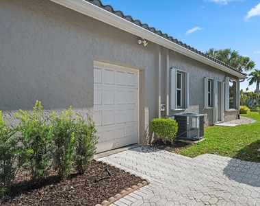 4841 Exeter Estate Lane - Photo Thumbnail 24