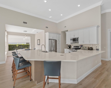 4841 Exeter Estate Lane - Photo Thumbnail 7