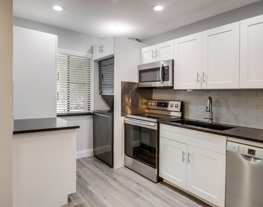 4801 Esedra Court - Photo Thumbnail 8