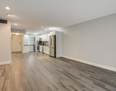 4801 Esedra Court - Photo Thumbnail 5