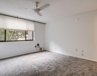 4801 Esedra Court - Photo Thumbnail 9