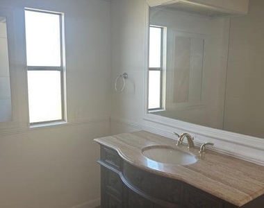 7445 Se Independence Avenue - Photo Thumbnail 23