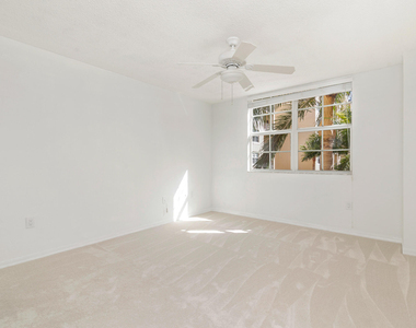 1801 N Flagler Drive - Photo Thumbnail 14