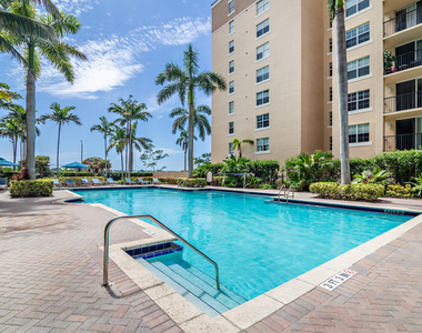 1801 N Flagler Drive - Photo Thumbnail 18
