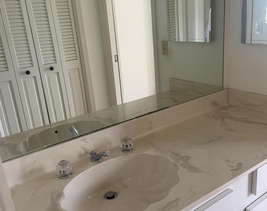 250 John F Kennedy Drive - Photo Thumbnail 16
