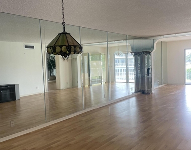 250 John F Kennedy Drive - Photo Thumbnail 13