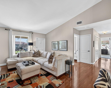 6485 Chasewood Drive - Photo Thumbnail 6