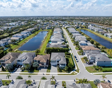 17081 Five Waters Avenue - Photo Thumbnail 5