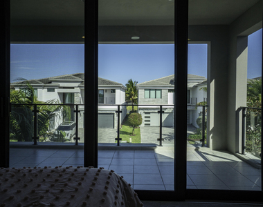 17081 Five Waters Avenue - Photo Thumbnail 55