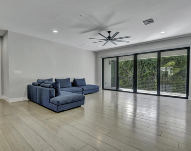 17081 Five Waters Avenue - Photo Thumbnail 42