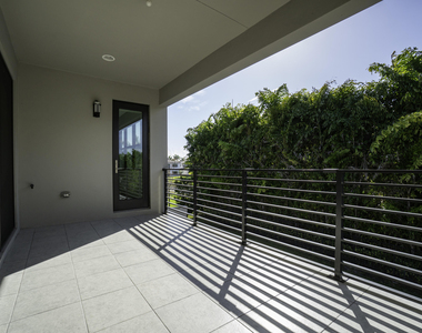 17081 Five Waters Avenue - Photo Thumbnail 61