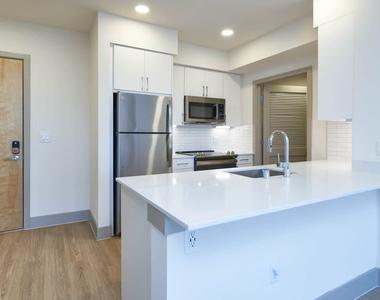 16015 Cleveland Street - Photo Thumbnail 49