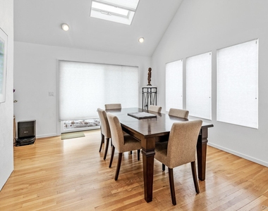 34 Park Circle - Photo Thumbnail 5