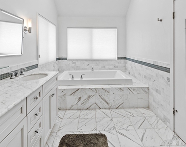 34 Park Circle - Photo Thumbnail 16