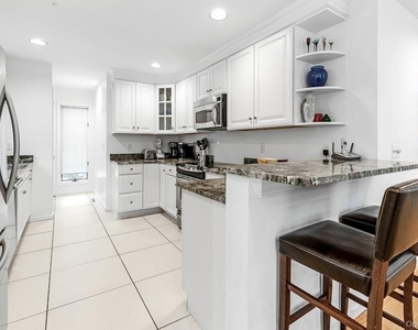 34 Park Circle - Photo Thumbnail 1