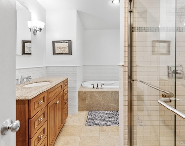 34 Park Circle - Photo Thumbnail 11