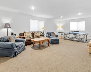 34 Park Circle - Photo Thumbnail 12