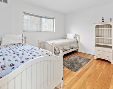 34 Park Circle - Photo Thumbnail 21