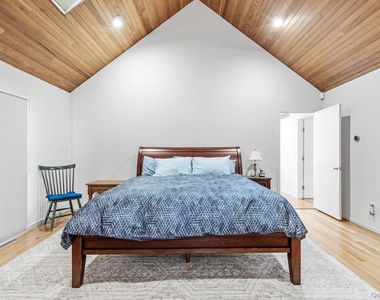 34 Park Circle - Photo Thumbnail 14