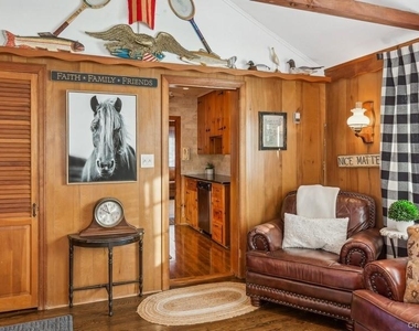 1850 Sterling Road - Photo Thumbnail 15