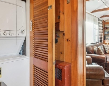 1850 Sterling Road - Photo Thumbnail 16