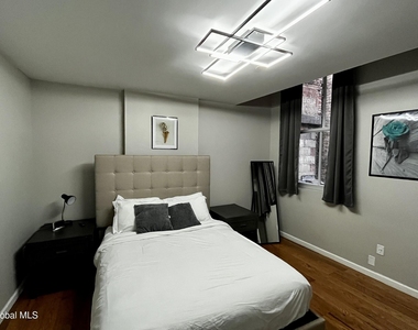 37 Maiden Lane - Photo Thumbnail 14