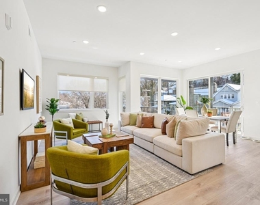 23 Rock Hill Road - Photo Thumbnail 2