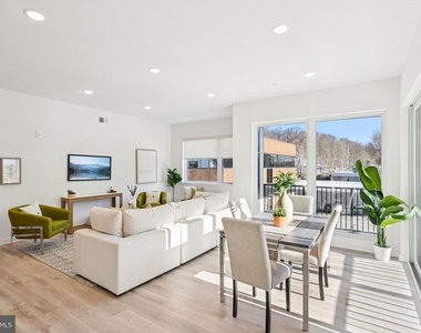 23 Rock Hill Road - Photo Thumbnail 12
