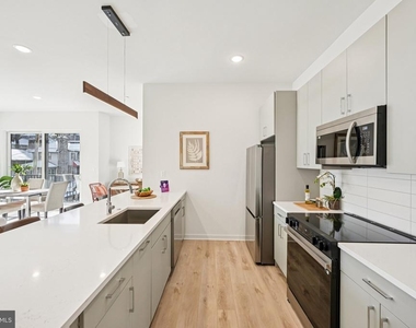23 Rock Hill Road - Photo Thumbnail 5