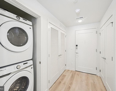 23 Rock Hill Road - Photo Thumbnail 2