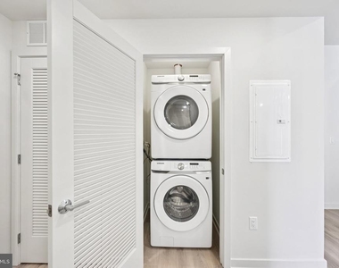 23 Rock Hill Road - Photo Thumbnail 7