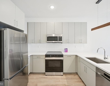 23 Rock Hill Road - Photo Thumbnail 2