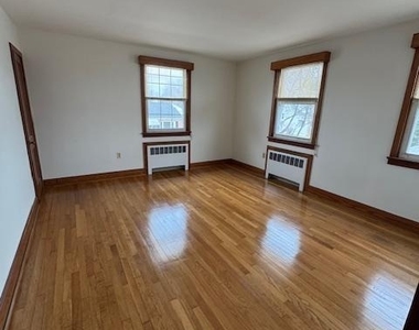 232 Bryan Place - Photo Thumbnail 7